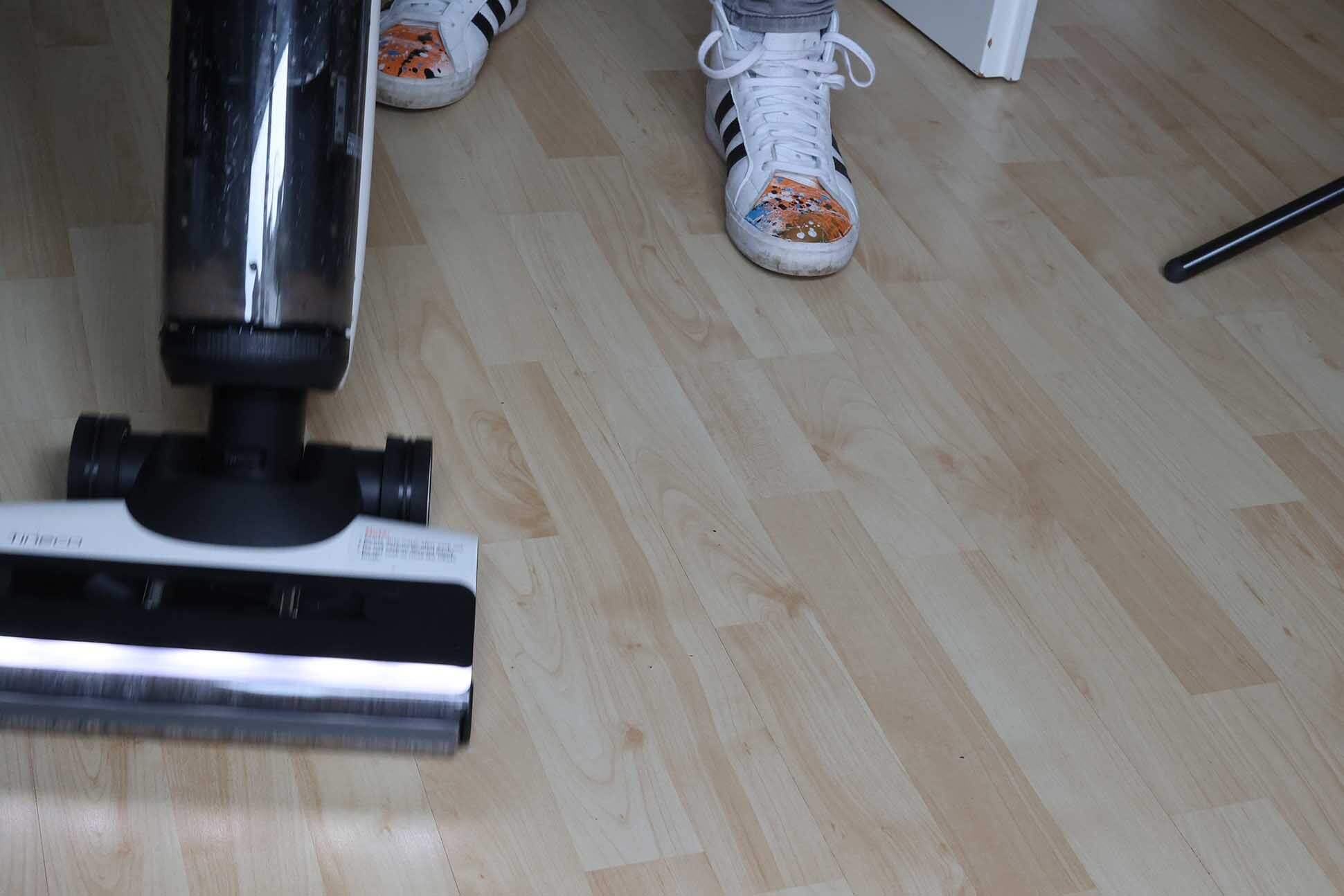 Rückwärts wischsaugen